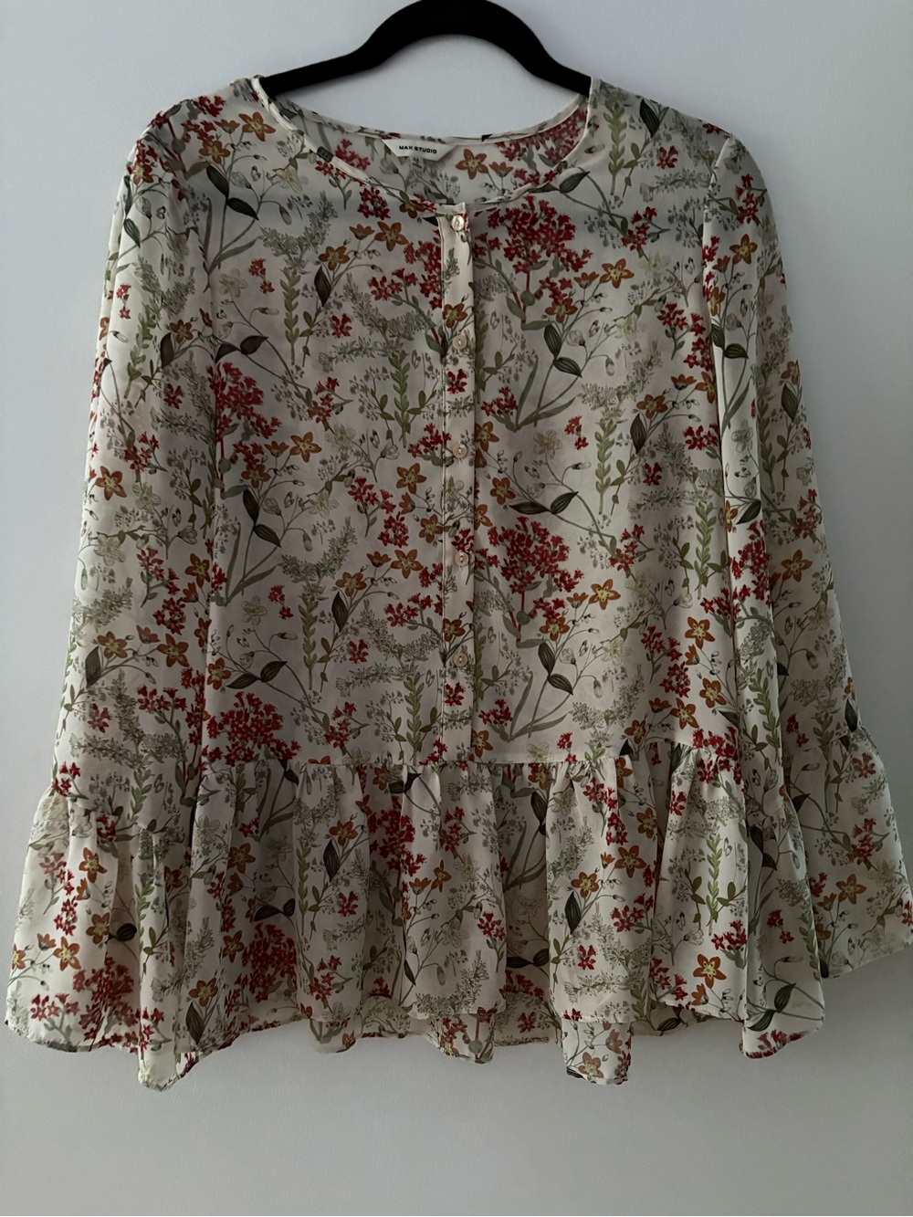 Max Studio Ivory Floral Ruffle-Hem Button Front Blouse